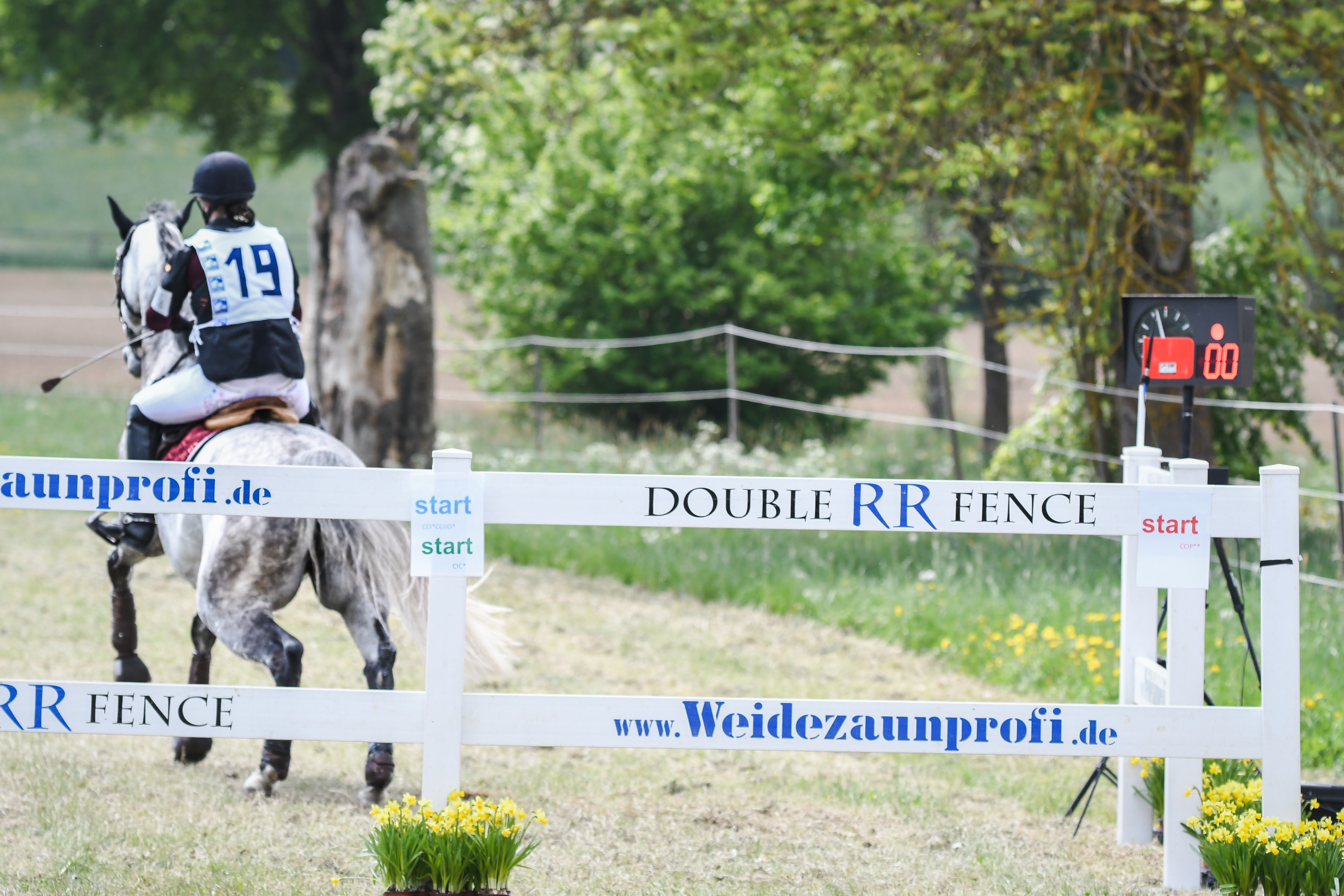 Vierfach-Olympiasieger und „Lokalmatador“ Michael Jung und die  zweimalige Olympiasiegerin Ingrid Klimke führen Nennungsliste a